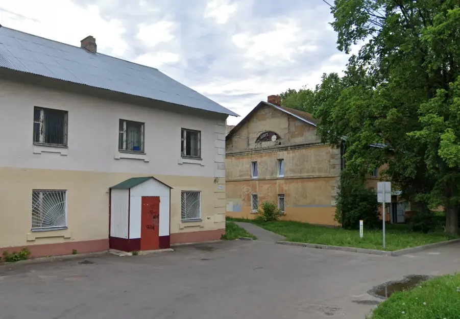Почти 500 семей переселят из аварийного жилья в Климовске