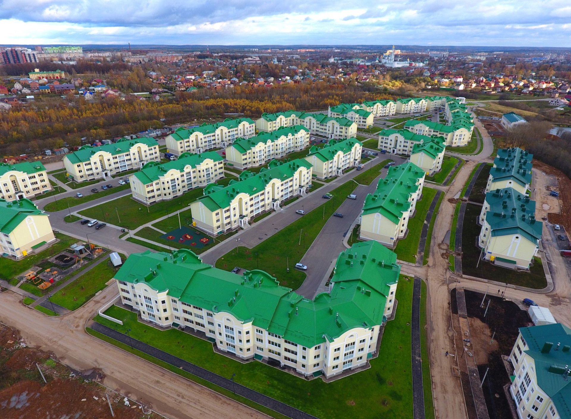 Жк в троицком. ЖК Троицкая Слобода Сергиев Посад. Новостройки Сергиев Посад Слобода Троицкая. Московская обл Сергиев Посад ул Андрея Рублева Троицкая Слобода. Улица Даниила черного Сергиев Посад.