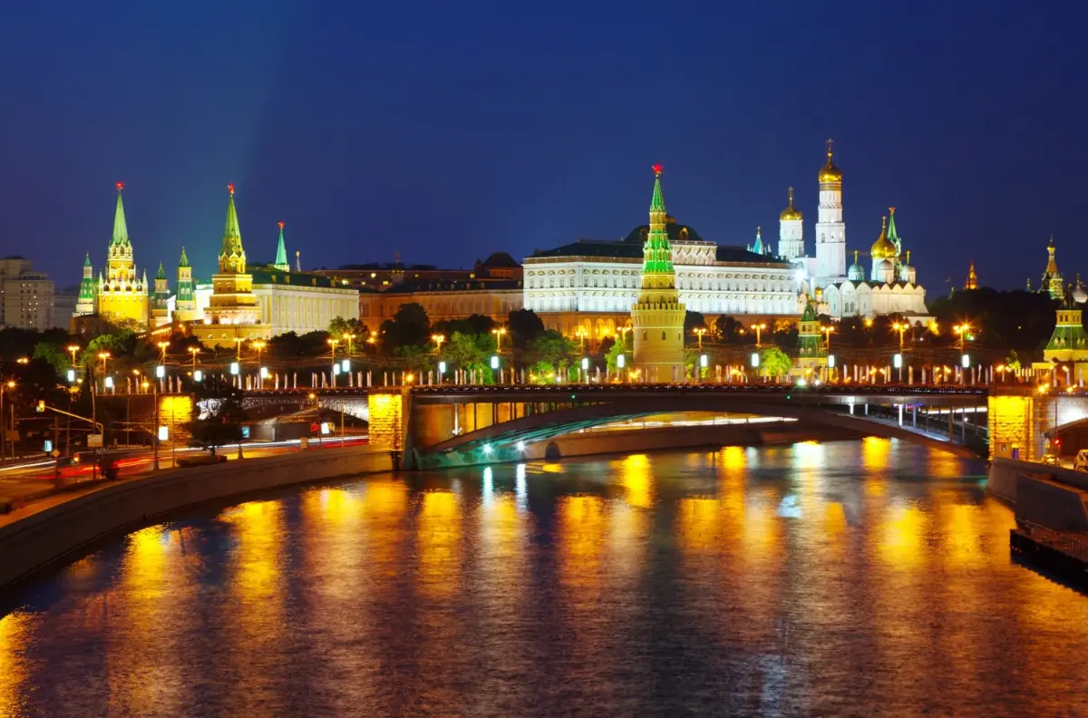 Финансирование Москвы и Санкт-Петербурга предлагают в Госдуме РФ