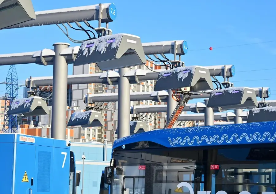 Двести зарядных станций для электробусов установят в Москве до конца 2024 года