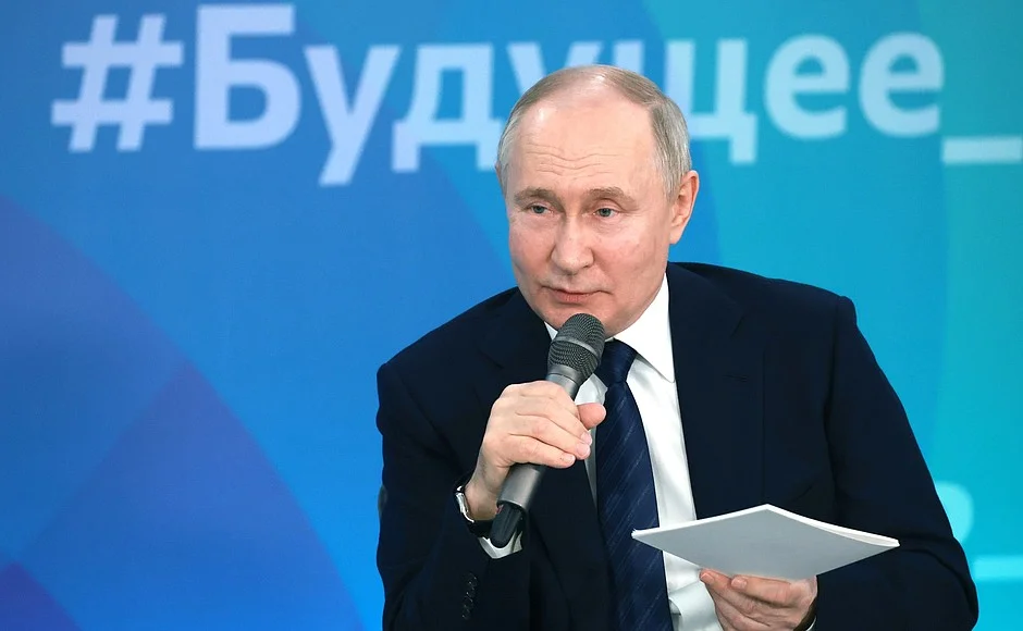 Путин: власти будут держать ставку 6% годовых на семейную ипотеку
