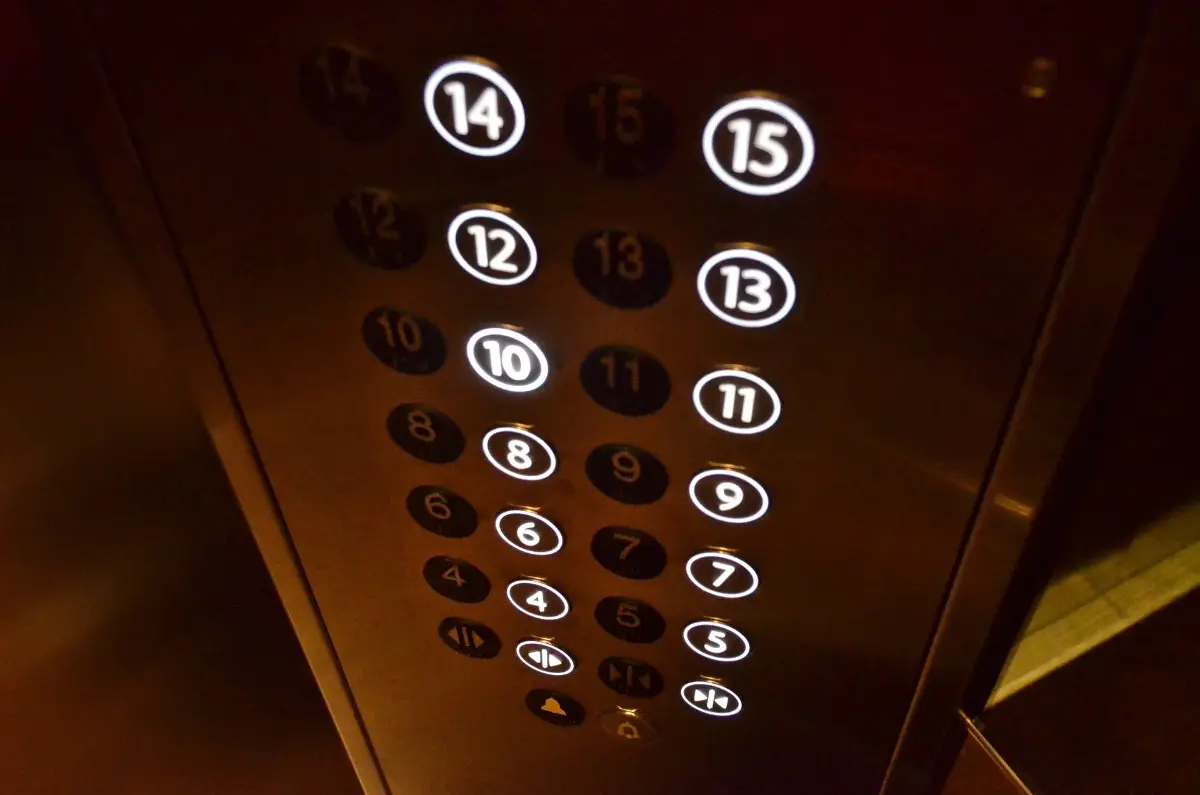 Высокоскоростные лифты столичного производства начнут устанавливать в домах Москвы