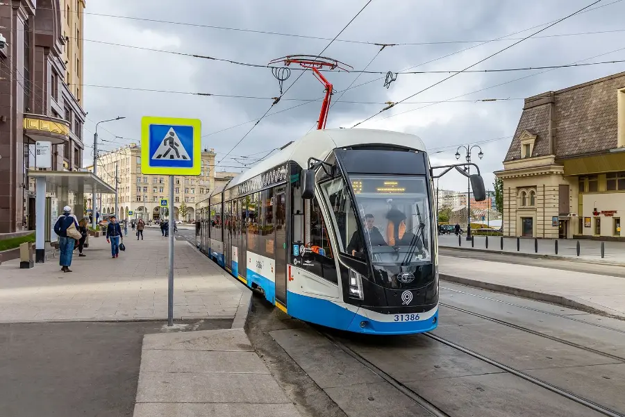 Беспилотные трамваи могут запустить в Москве летом 2024 года