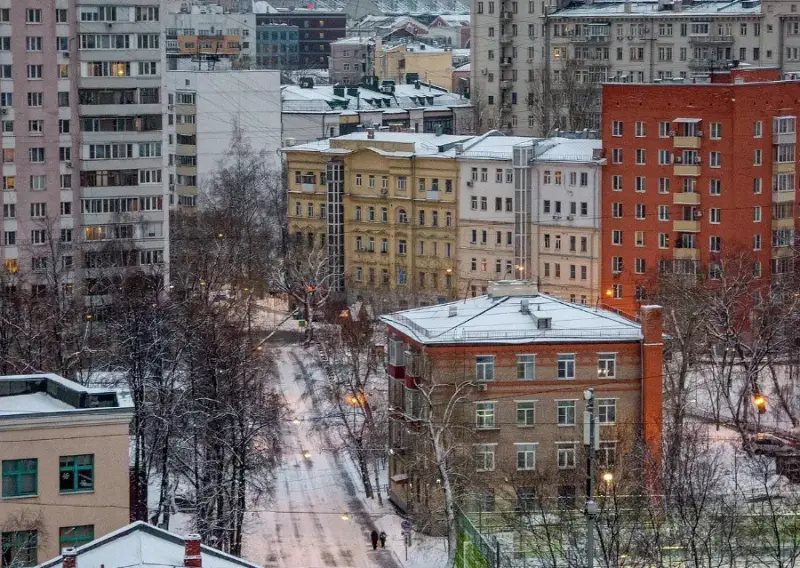 Стоимость вторичного жилья в конце 2023 года снизилась только в Москве