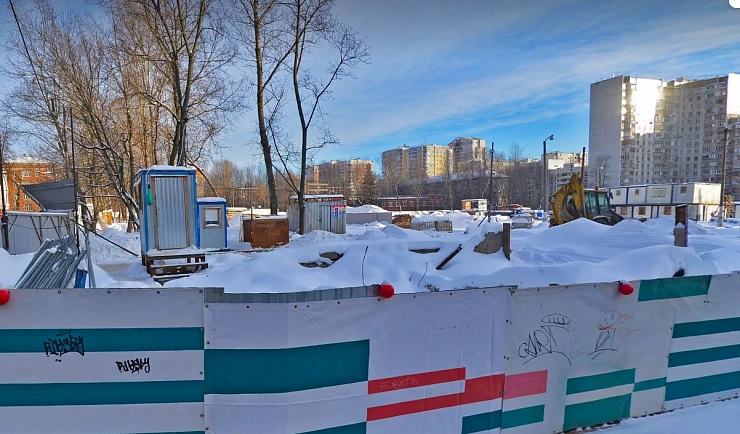 Дом на 581 квартиру начали строить в Академическом районе Москвы по реновации
