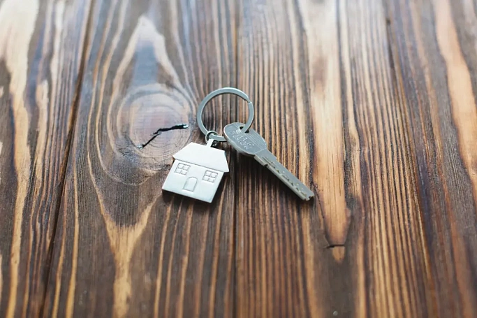 Дольщикам трех проблемных ЖК выдадут ключи от новых квартир в Москве