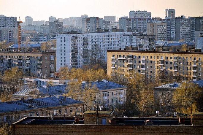 Число сделок на вторичном рынке жилья Москвы сократилось на 37%