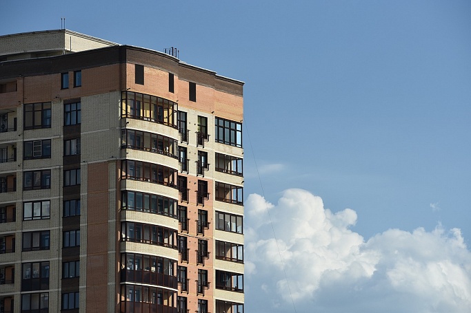 Экономист рассказал, почему в России дорожают небольшие квартиры